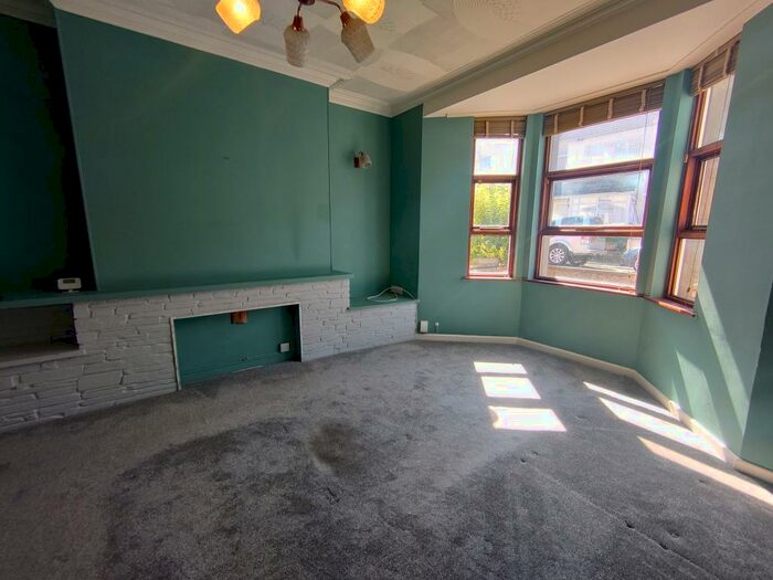 1 Bedroom Flat To Rent In Cromwell Road, Plymouth *Available With Zero Deposit Guarantee*, PL4