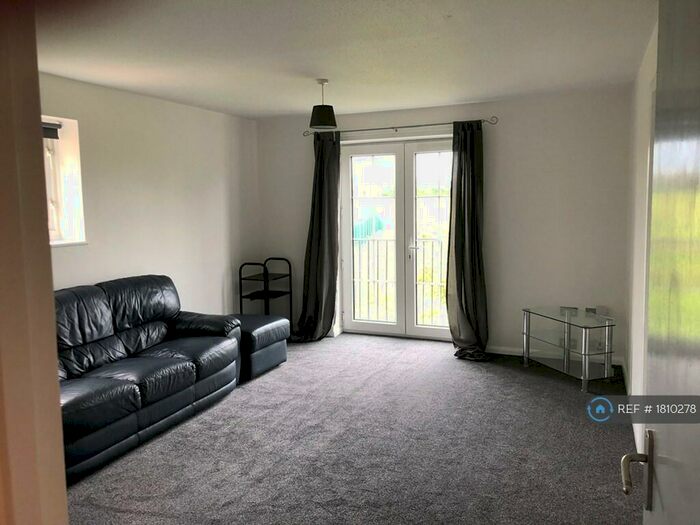 2 Bedroom Flat To Rent In Belmont Park, Bristol, BS7
