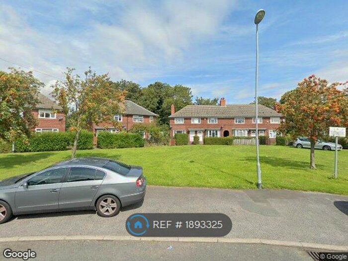 3 Bedroom Semi-Detached House To Rent In Waincliffe Place, Leeds, LS11