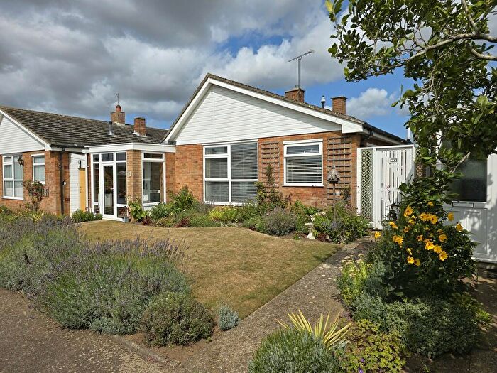 3 Bedroom Detached Bungalow For Sale In Rydal Avenue, Felixstowe, IP11