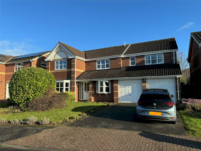 5 Bedroom Detached House For Sale In Saxilby Drive, Gosforth, Newcastle