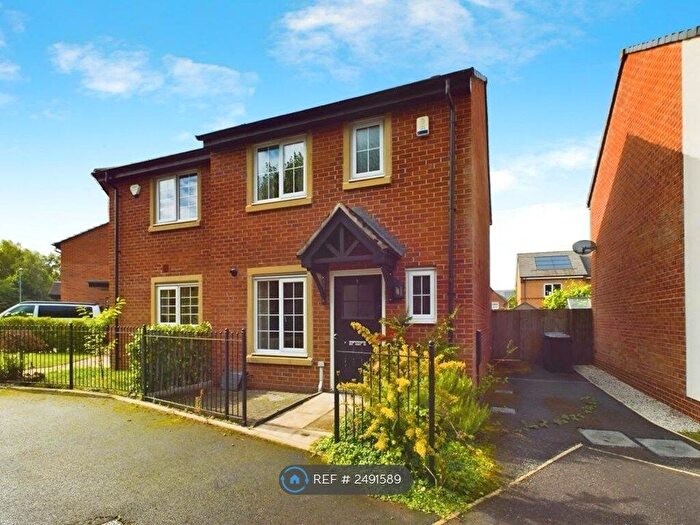 3 Bedroom Semi-Detached House To Rent In Ackers Fold, Leigh, WN7