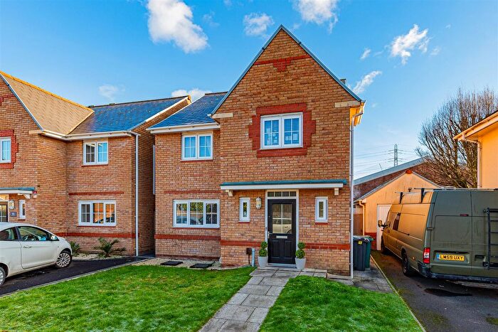 4 Bedroom Detached House For Sale In Scholars Drive, Penylan, Cardiff, CF23