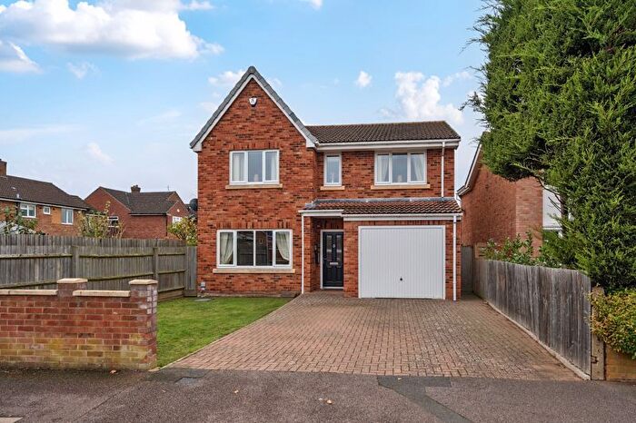 4 Bedroom Detached House For Sale In Brecon Way, Bedford, MK41