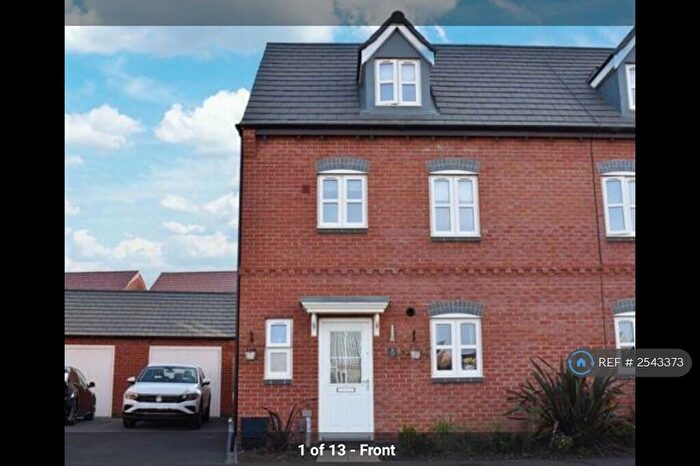 4 Bedroom Semi-Detached House To Rent In Flaxley Lane, Newark-On-Trent, NG24