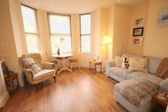 2 Bedroom Flat To Rent In Goulden Road, West Didsbury, Manchester, M20