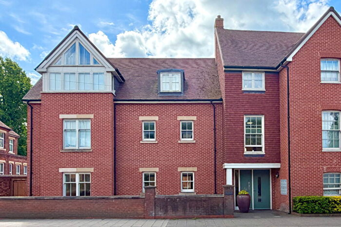 2 Bedroom Flat For Sale In St Thomas Place, Canterbury, CT1