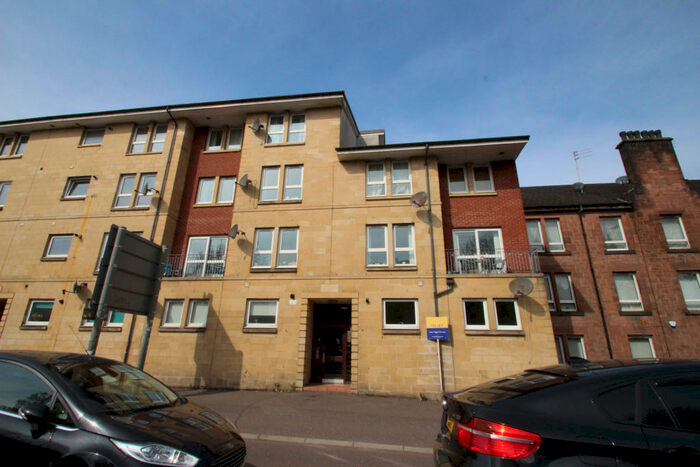 2 Bedroom Apartment To Rent In Victoria Road, Govanhill, G42