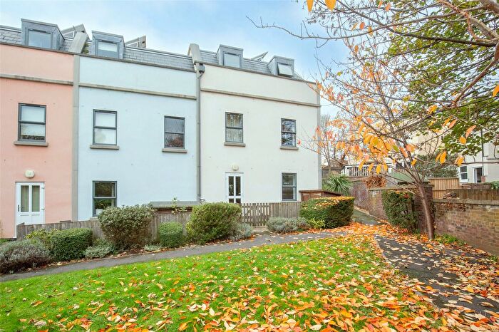 2 Bedroom Flat For Sale In Horfield Road, Kingsdown, Bristol, BS2