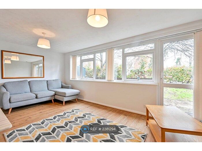 3 Bedroom Maisonette To Rent In Brockworth, Kingston Upon Thames, KT1