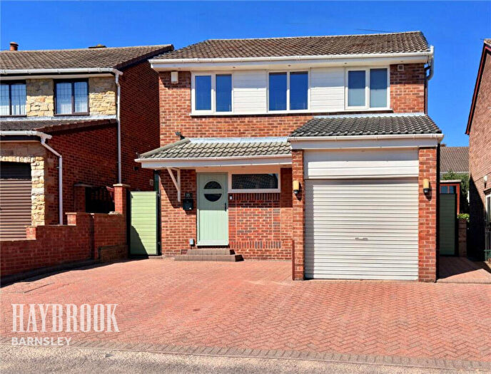 3 Bedroom Detached House For Sale In Hoober View, Wombwell, S73