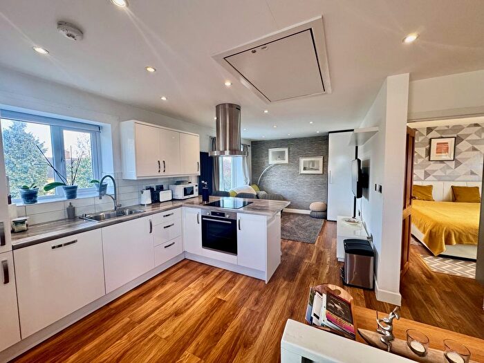 1 Bedroom Property To Rent In Farnborough Road, Nottingham, NG11