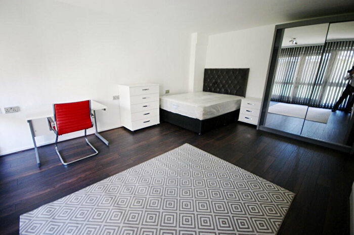 2 Bedroom Apartment To Rent In Doric Way, Euston, NW1