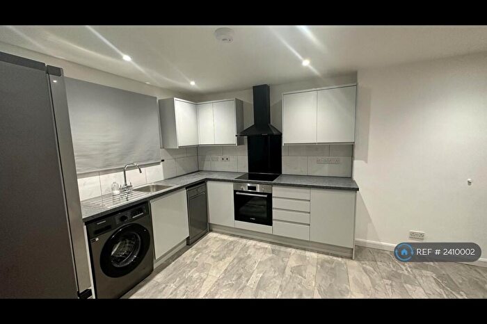 1 Bedroom Flat To Rent In Heath Lawn, Flackwell Heath, High Wycombe, HP10