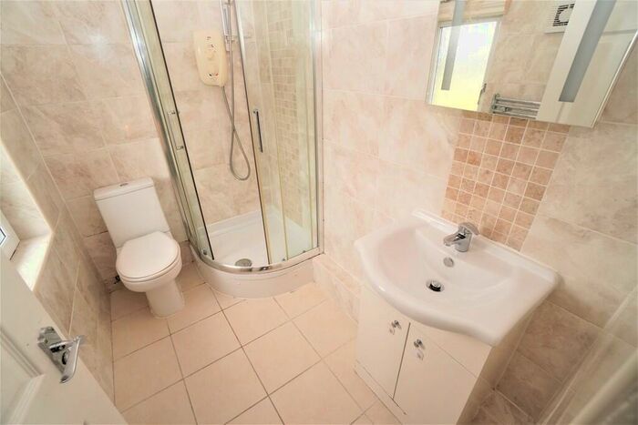 2 Bedroom Apartment To Rent In Parkview Avenue, Kirkintilloch, G66