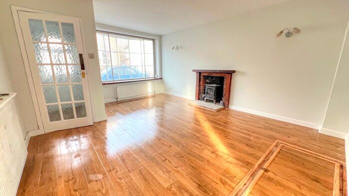 2 Bedroom Semi-detached House For Sale In West Street, Hambledon, Hampshire, PO7