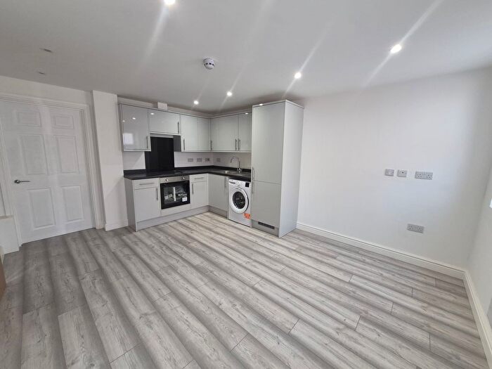 2 Bedroom Flat To Rent In Peveril Street, Nottingham, NG7
