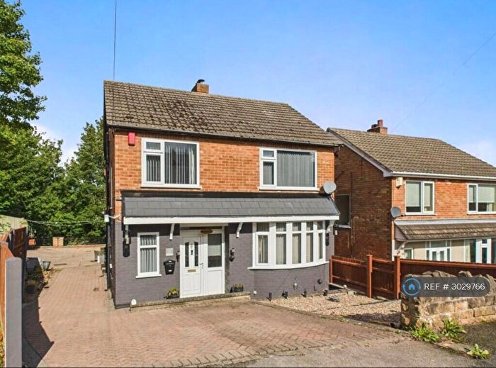 4 Bedroom Detached House To Rent In Palmer Crescent, Nottingham, NG4