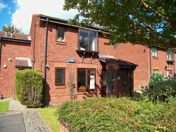 1 Bedroom Apartment To Rent In Swallow Close, Shadwell, Leeds, West Yorkshire, LS17