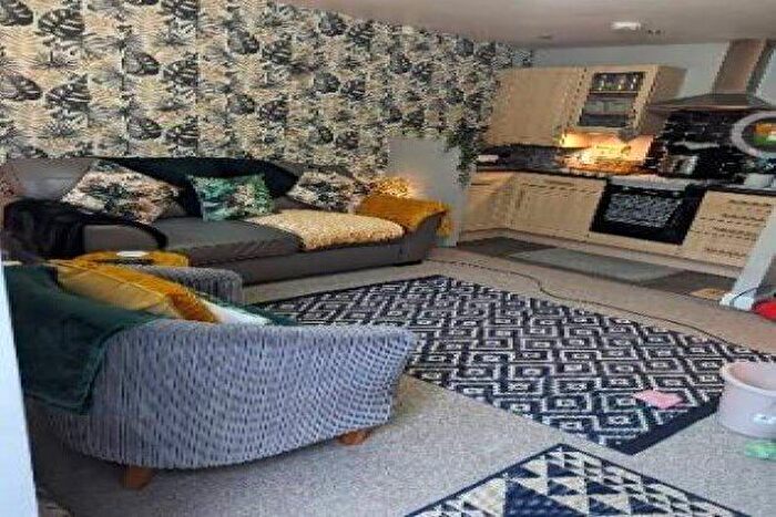 2 Bedroom Flat To Rent In Victoria Road, Doncaster, DN5