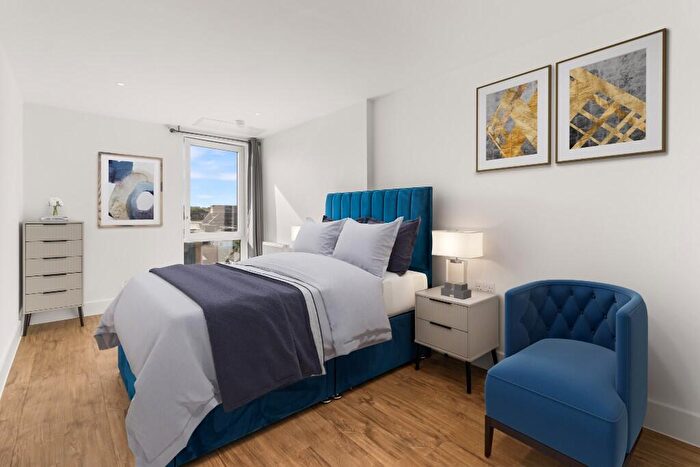 2 Bedroom Apartment To Rent In Station Approach, Epsom, Surrey, KT19