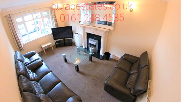 7 Bedroom Terraced House To Rent In Kingswood Road, Manchester, M14
