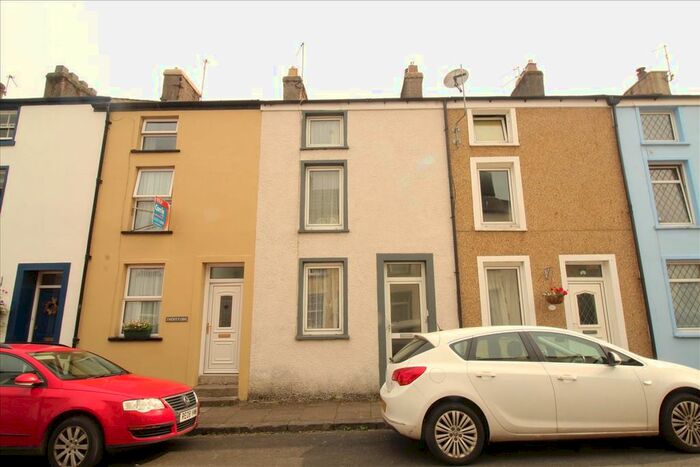 3 Bedroom Property For Sale In Sun Street, Ulverston, LA12