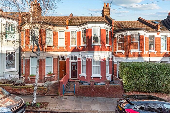 4 Bedroom Terraced House For Sale In Hewitt Road, London, N8