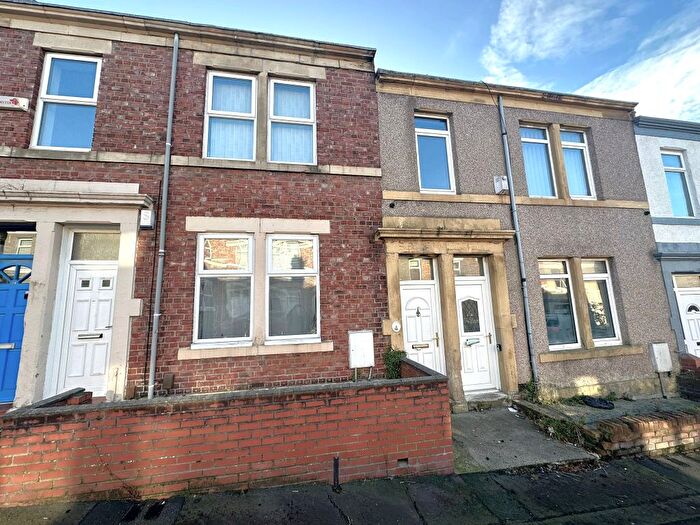 2 Bedroom Flat To Rent In Northbourne Street, Deckham, Gateshead, NE8