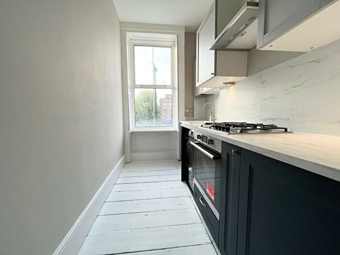 1 Bedroom Flat To Rent In Balham New Road, London, SW12