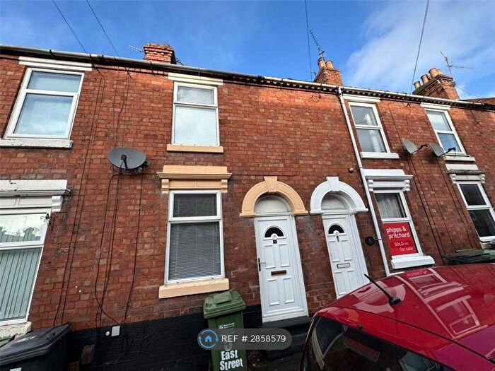 2 Bedroom Terraced House To Rent In East Street, Kidderminster, DY10