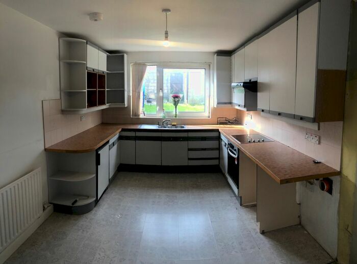 3 Bedroom Property To Rent In Western Terrace, Landore, Swansea, SA1