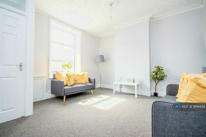 3 Bedroom End Of Terrace House To Rent In Atlas Road, Darwen, BB3