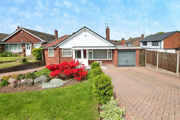 3 Bedroom Detached Bungalow For Sale In Elm Drive, Birmingham, B43