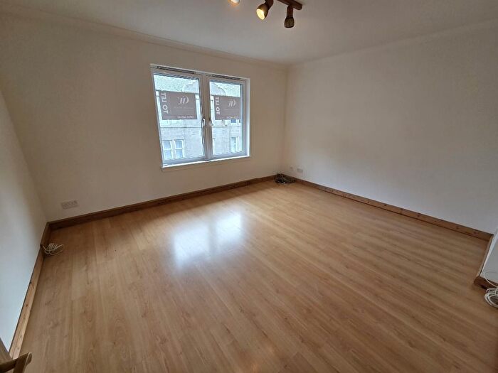 2 Bedroom Flat To Rent In St Clair Street, City Centre, Aberdeen, AB24