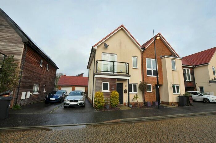 2 Bedroom Semi-Detached House To Rent In Sunflower Lane, Polegate BN26