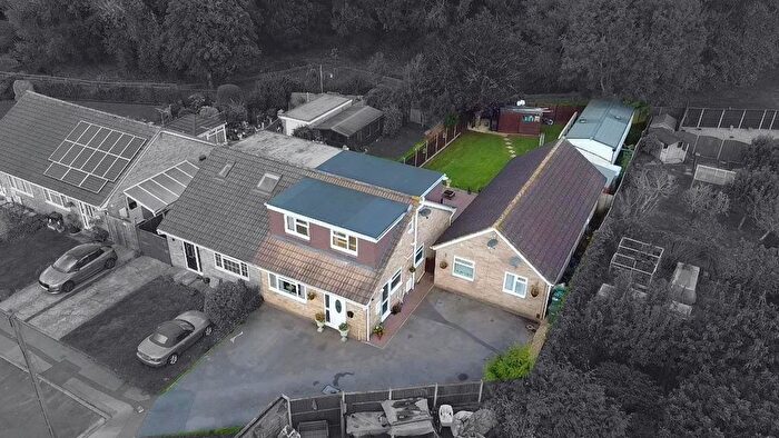 5 Bedroom Property For Sale In Fleming Close, Longlevens, Gloucester, GL2