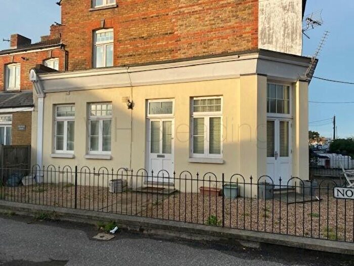 1 Bedroom Apartment To Rent In Tower Parade, Whitstable, CT5