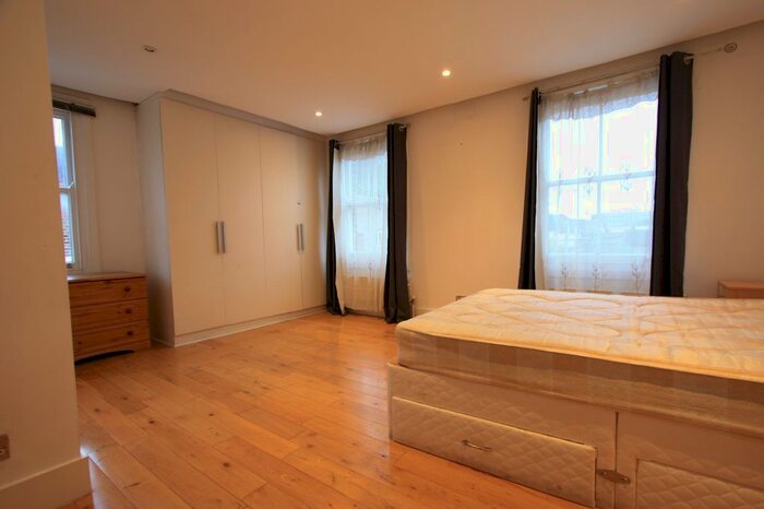 4 Bedroom Terraced House To Rent In Greyham Lane, Streatham SW16