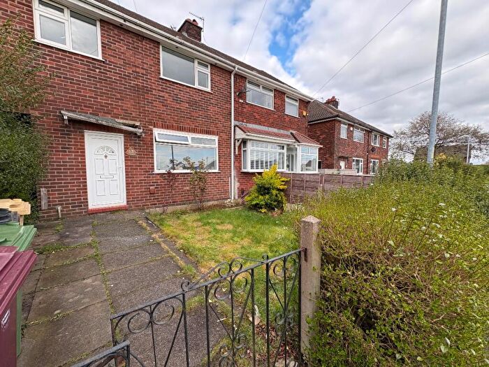 3 Bedroom Town House To Rent In Watson Road, Farnworth, Bolton, BL4