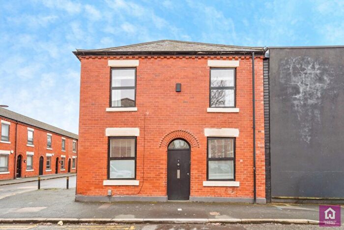 2 Bedroom End Of Terrace House For Sale In Jubilee Street, Salford, Greater Manchester, M6