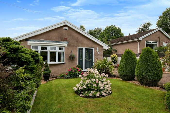 3 Bedroom Detached Bungalow For Sale In Beacons Park, Penderyn, Aberdare, CF44