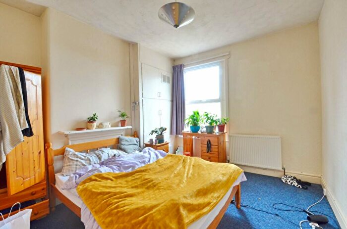5 Bedroom Terraced House To Rent In Seymour Avenue, Bristol, BS7