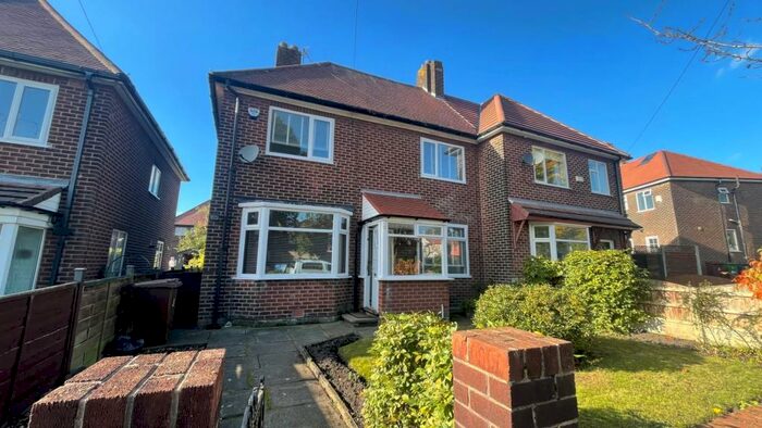3 Bedroom Semi-Detached House To Rent In Ash Grove, Stalybridge, Cheshire, SK15