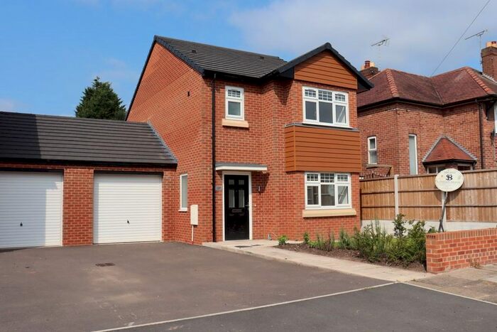 3 Bedroom Link Detached House To Rent In Manor Way, Crewe, Cheshire CW2
