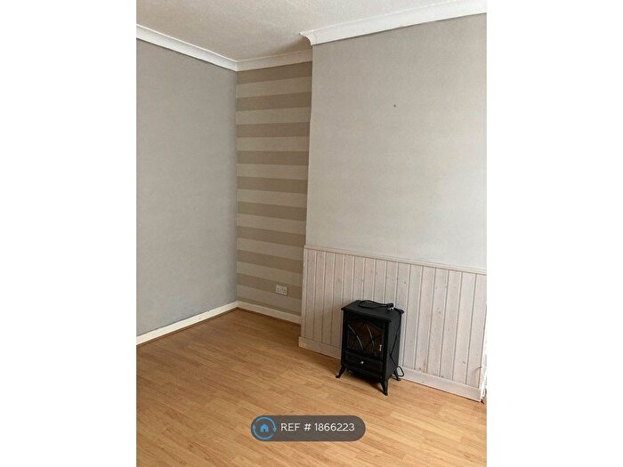 2 Bedroom Terraced House To Rent In Tower St, Barnsley, S70