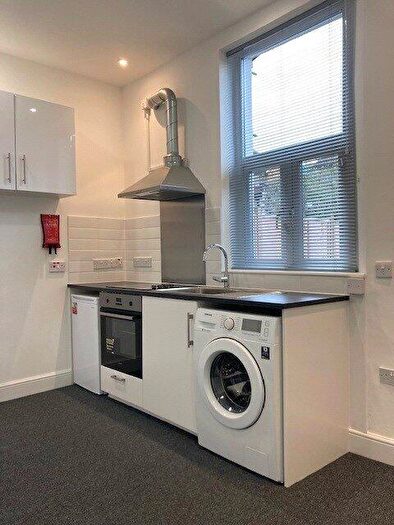 Apartment To Rent In Bickerton Road, Archway, London, N19