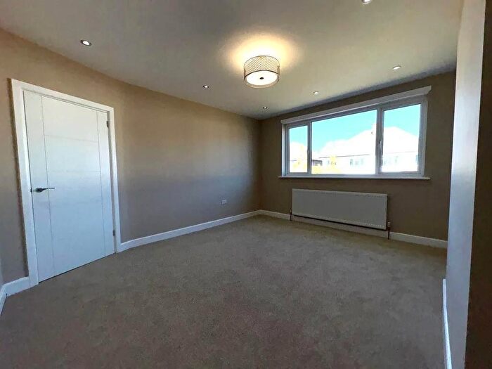 2 Bedroom Maisonette To Rent In Imperial Close, Harrow, Middlesex, HA2