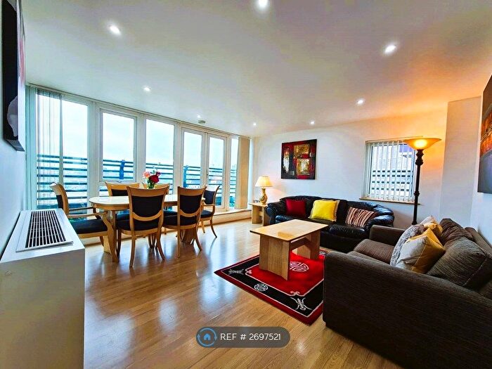 2 Bedroom Flat To Rent In Central House, London, E15