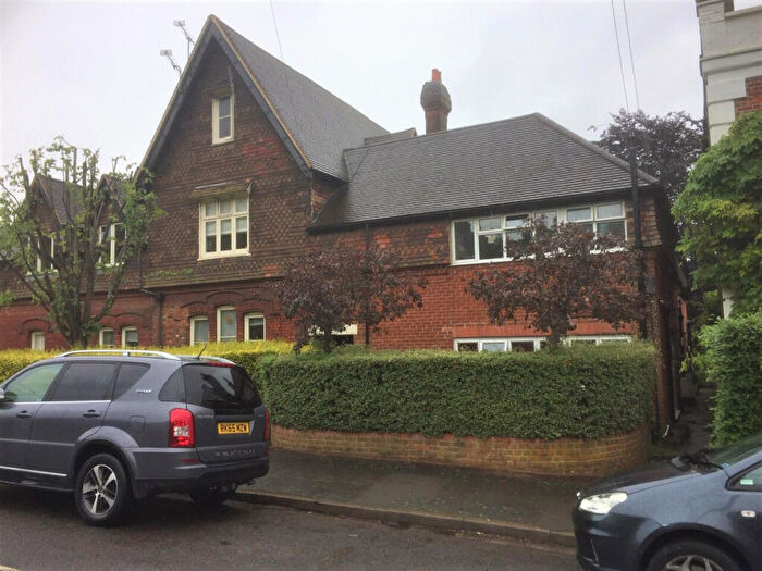 1 Bedroom Apartment To Rent In Nightingale Road, Godalming, Surrey, GU7